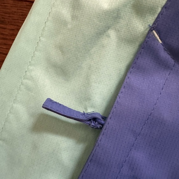 Mountain Warehouse Rainjacket 13YRS LIKE NEW - Picture 2 of 5